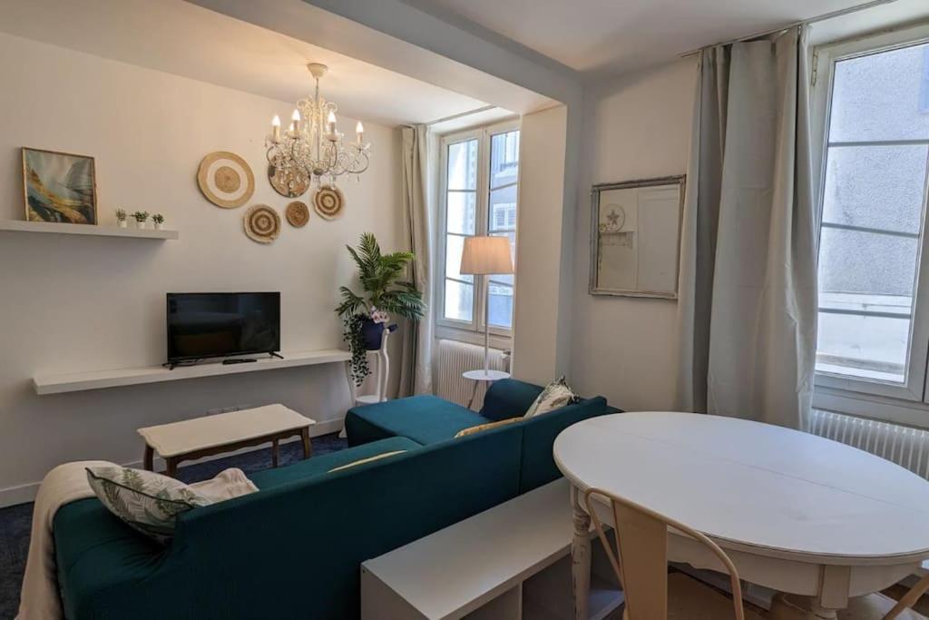 Cosy Queen -3Ch- Centre Ville & Parking Privee - Wifi Haut Debit Pau Exterior foto